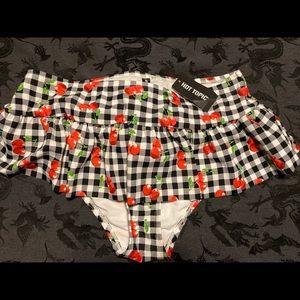 Hot Topic-Retro plus size swim bottom.